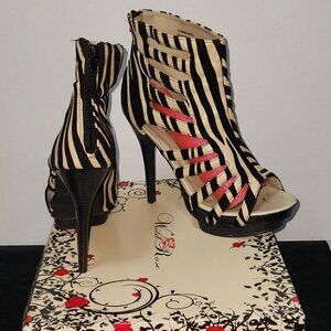 Wild Rose Tan Zebra Open Toe Platform Heels Size 7.5